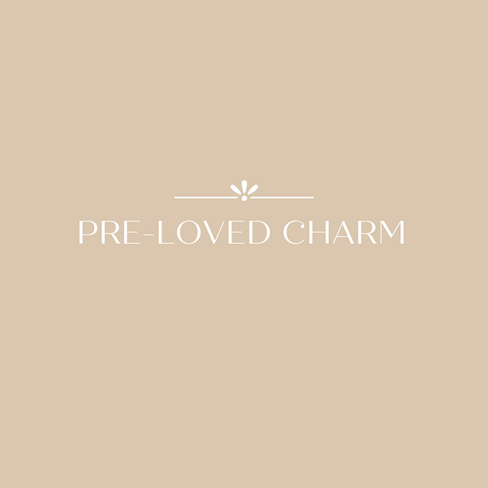 Pre-loved charm logo